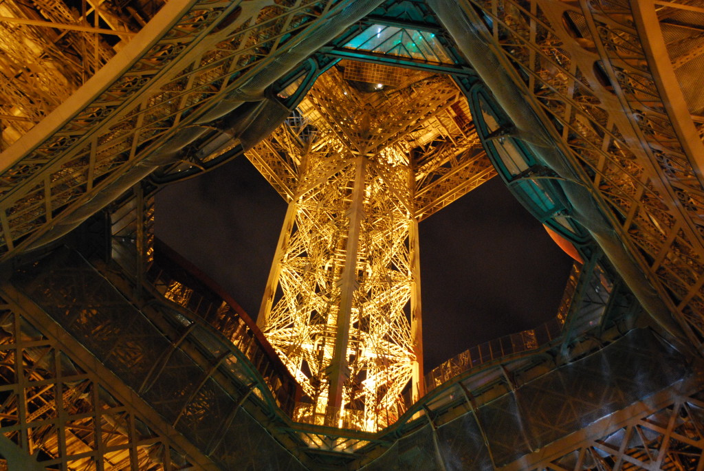 Eiffel Tower Lit up at Night Eric Gerster